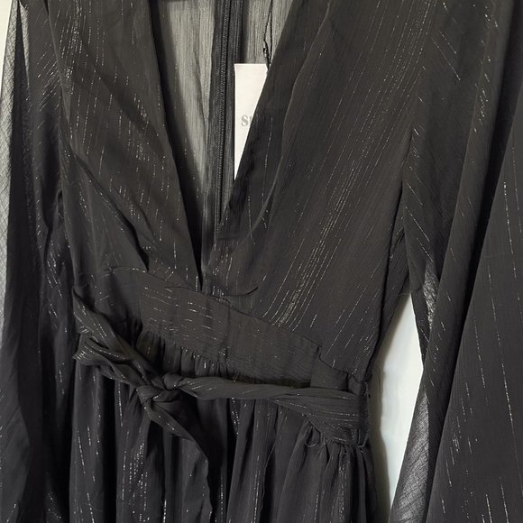 Black Dress / Size 6 - Picture 4 of 8